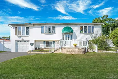 1 Winthrop Street, Islip, NY 11751 - Photo 2