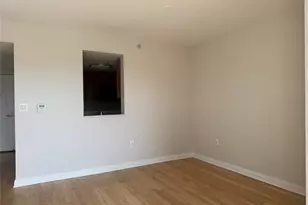 300 E Overlook, Port Washington, NY 11050 - Photo 10