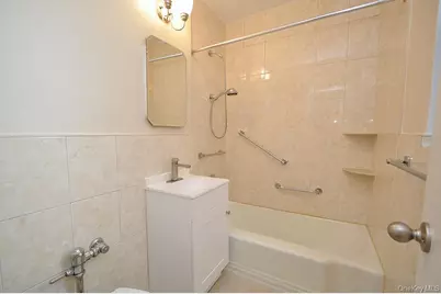 142 Garth Road #4A, Scarsdale, NY 10583 - Photo 20