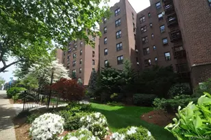 142 Garth Rd, Scarsdale, NY 10583 - Photo 2