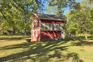 4 Plains Rd, Walden, NY 12586 - Photo 8