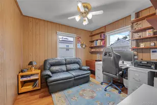 25 Campbell St, New Hyde Park, NY 11040 - Photo 12