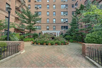 67-35 Yellowstone Boulevard #1J, Forest Hills, NY 11375 - Photo 14