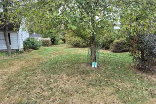 50 Mitchell Ave, Poughkeepsie, NY 12603 - Photo 18