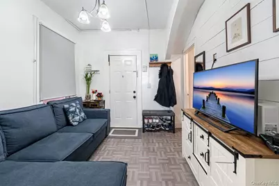 22 Jones Place #1st Flr, Yonkers, NY 10703 - Photo 2