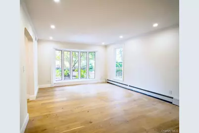 18 Durham Drive, Dix Hills, NY 11746 - Photo 12