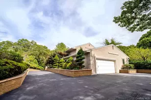 18 Durham Dr, Dix Hills, NY 11746 - Photo 2