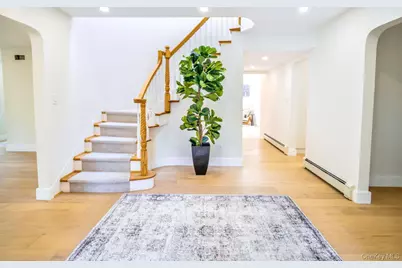 18 Durham Drive, Dix Hills, NY 11746 - Photo 6