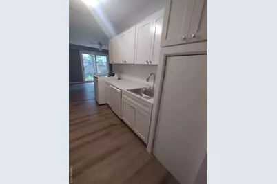 197 Hill Circle #197, Calverton, NY 11933 - Photo 4