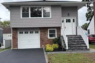 399 Hawthorne Ave, Uniondale, NY 11553 - Photo 2