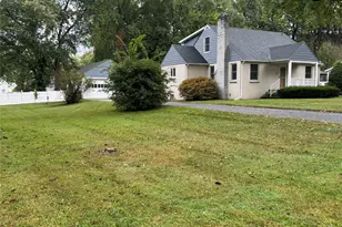 35 Rapalje Rd, Fishkill, NY 12524 - Photo 2