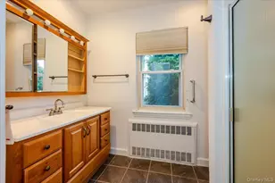 10 Linden St, Malverne, NY 11565 - Photo 14