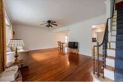 10 Linden Street, Malverne, NY 11565 - Photo 2
