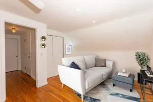 90 Reade Ave, Lindenhurst, NY 11757 - Photo 2