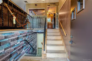 6 William St, Bay Shore, NY 11706 - Photo 2