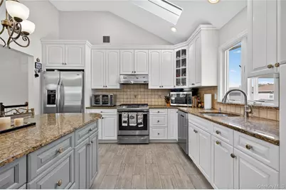 2501 Lancaster Street, East Meadow, NY 11554 - Photo 10