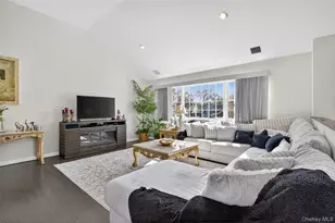 2501 Lancaster St, East Meadow, NY 11554 - Photo 4