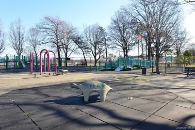 61-20 Grand Central Parkway #C705, Forest Hills, NY 11375 - Photo 2