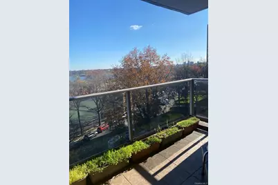 61-20 Grand Central Parkway #C705, Forest Hills, NY 11375 - Photo 16