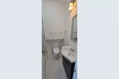 83 Kraemer Street, Hicksville, NY 11801 - Photo 20