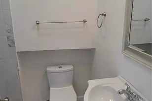 83 Kraemer St, Hicksville, NY 11801 - Photo 20