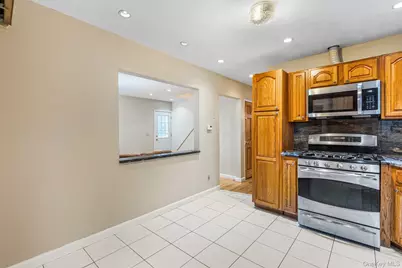 27-22 Bayside Lane, Flushing, NY 11358 - Photo 8