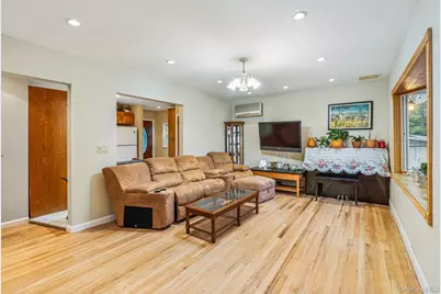 27-22 Bayside Lane, Flushing, NY 11358 - Photo 4