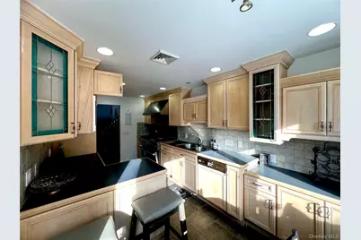 14 Rdean Place, Middletown, NY 10940 - Photo 18