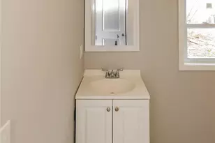 108 John St, Kingston, NY 12401 - Photo 14