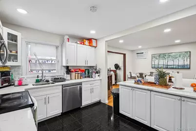 374 Miller Avenue, Freeport, NY 11520 - Photo 20