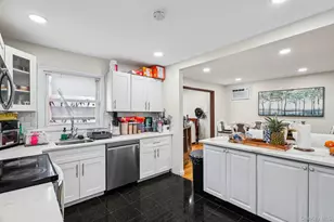 374 Miller Ave, Freeport, NY 11520 - Photo 20