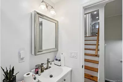 374 Miller Avenue, Freeport, NY 11520 - Photo 34