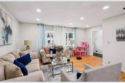 374 Miller Avenue, Freeport, NY 11520 - Photo 8