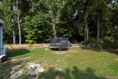 1 Essex Road, Poughkeepsie, NY 12601 - Photo 20