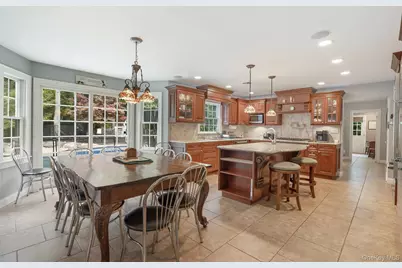 156 Maggie Drive, East Quogue, NY 11942 - Photo 6