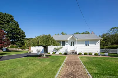 275 Maier, Southold, NY 11971 - Photo 2