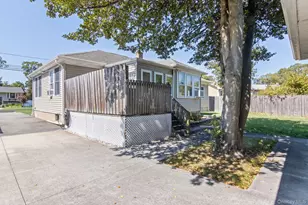 1333 Richland Blvd, Bay Shore, NY 11706 - Photo 22