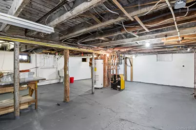 1333 Richland Boulevard, Bay Shore, NY 11706 - Photo 24