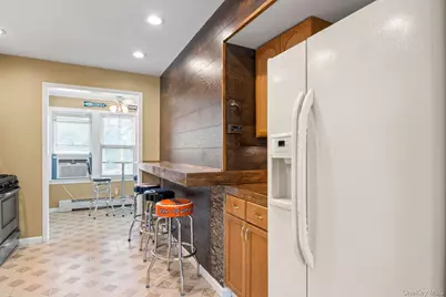 1333 Richland Boulevard, Bay Shore, NY 11706 - Photo 12