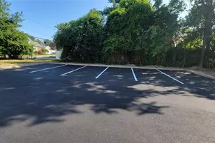 83 Kraemer St, Hicksville, NY 11801 - Photo 6