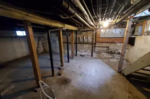 83 Kraemer St, Hicksville, NY 11801 - Photo 38