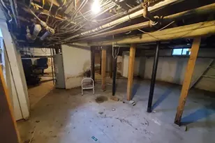 83 Kraemer St, Hicksville, NY 11801 - Photo 14