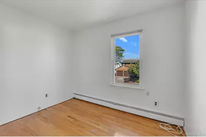 282 N Oak Street, Massapequa, NY 11758 - Photo 14