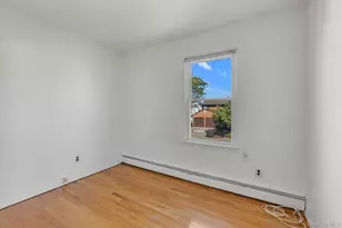 282 N Oak St, Massapequa, NY 11758 - Photo 14