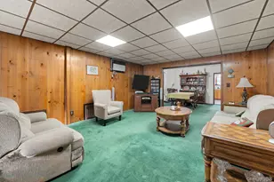 77-61 79th Pl, Glendale, NY 11385 - Photo 2