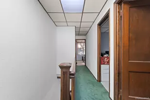 77-61 79th Pl, Glendale, NY 11385 - Photo 14