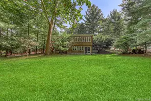 19 Mary Beth Dr, Suffern, NY 10901 - Photo 4