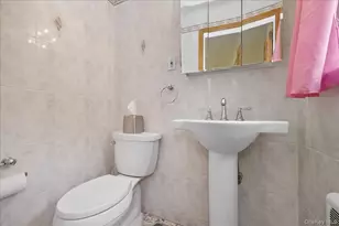 3405 Lufberry Ave, Wantagh, NY 11793 - Photo 28