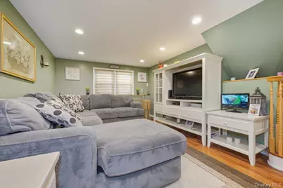 3405 Lufberry Avenue, Wantagh, NY 11793 - Photo 22