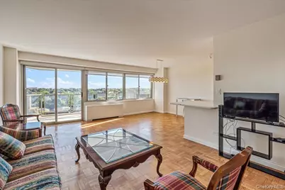 18-15 215th Street #9R, Bayside, NY 11360 - Photo 6